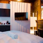 Heirloom - The Mansion 3*