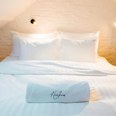 Heirloom - The Mansion Hotel 3*