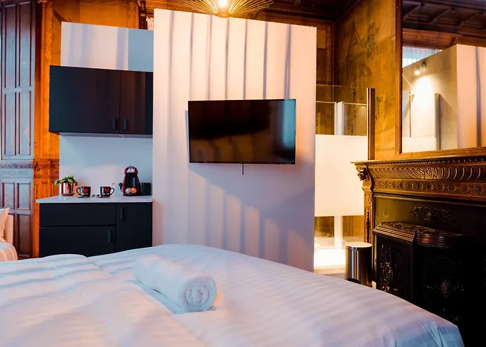 Heirloom - The Mansion 3*